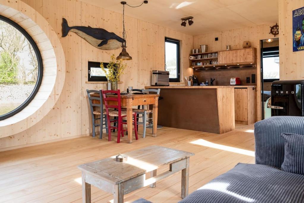 Hausboot Diva Mit Kamin - Winter Auf Der Dove Elbe * Hamborg